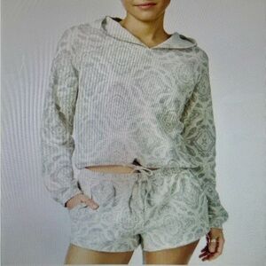 American Rag light Gray and Heather Purple Knit Top and Shorts